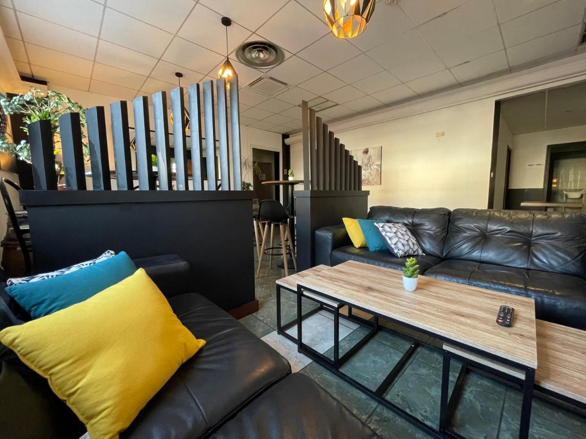 Hotel Restaurant Kyriad Direct Dijon Nord - Zenith - Toison D'Or Kültér fotó