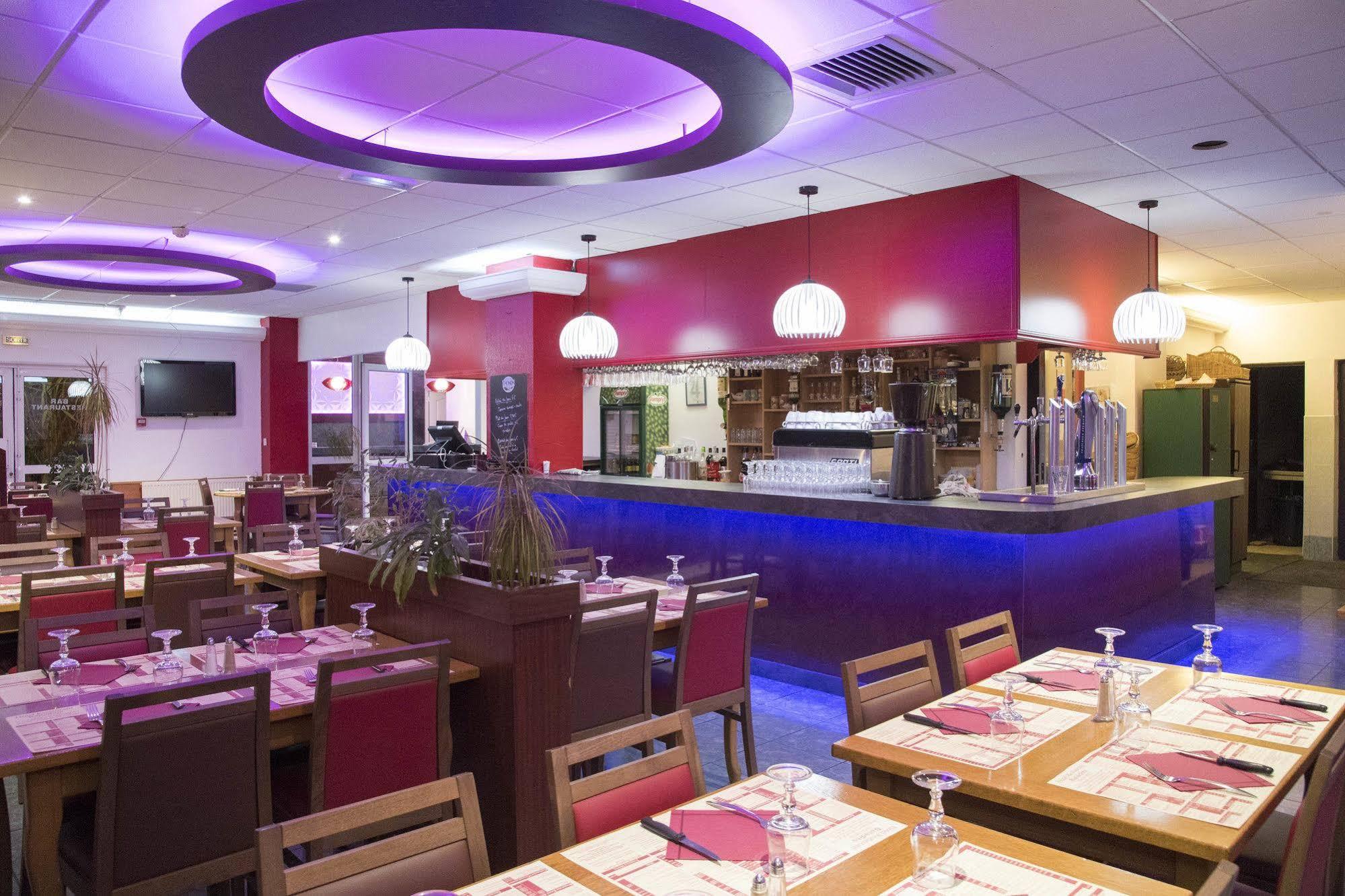 Hotel Restaurant Kyriad Direct Dijon Nord - Zenith - Toison D'Or Kültér fotó