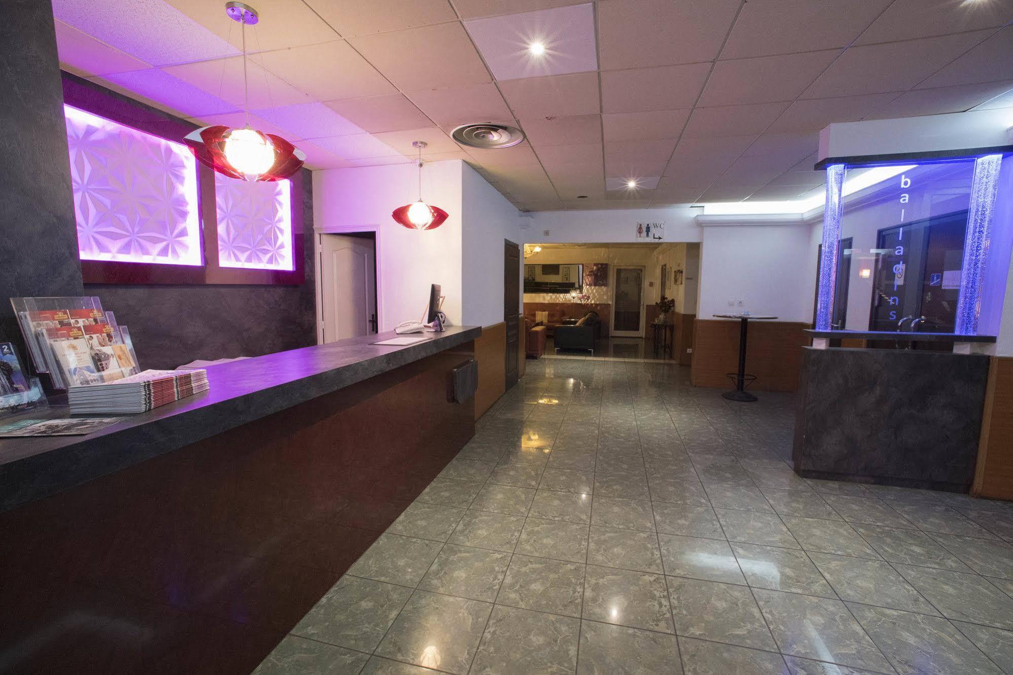 Hotel Restaurant Kyriad Direct Dijon Nord - Zenith - Toison D'Or Kültér fotó
