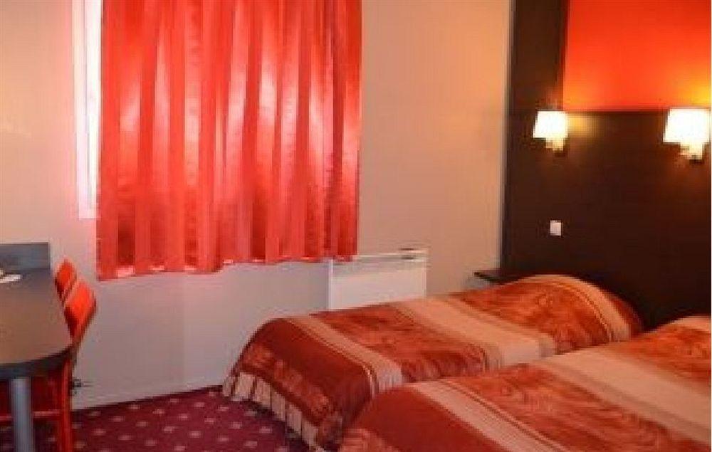 Hotel Restaurant Kyriad Direct Dijon Nord - Zenith - Toison D'Or Kültér fotó