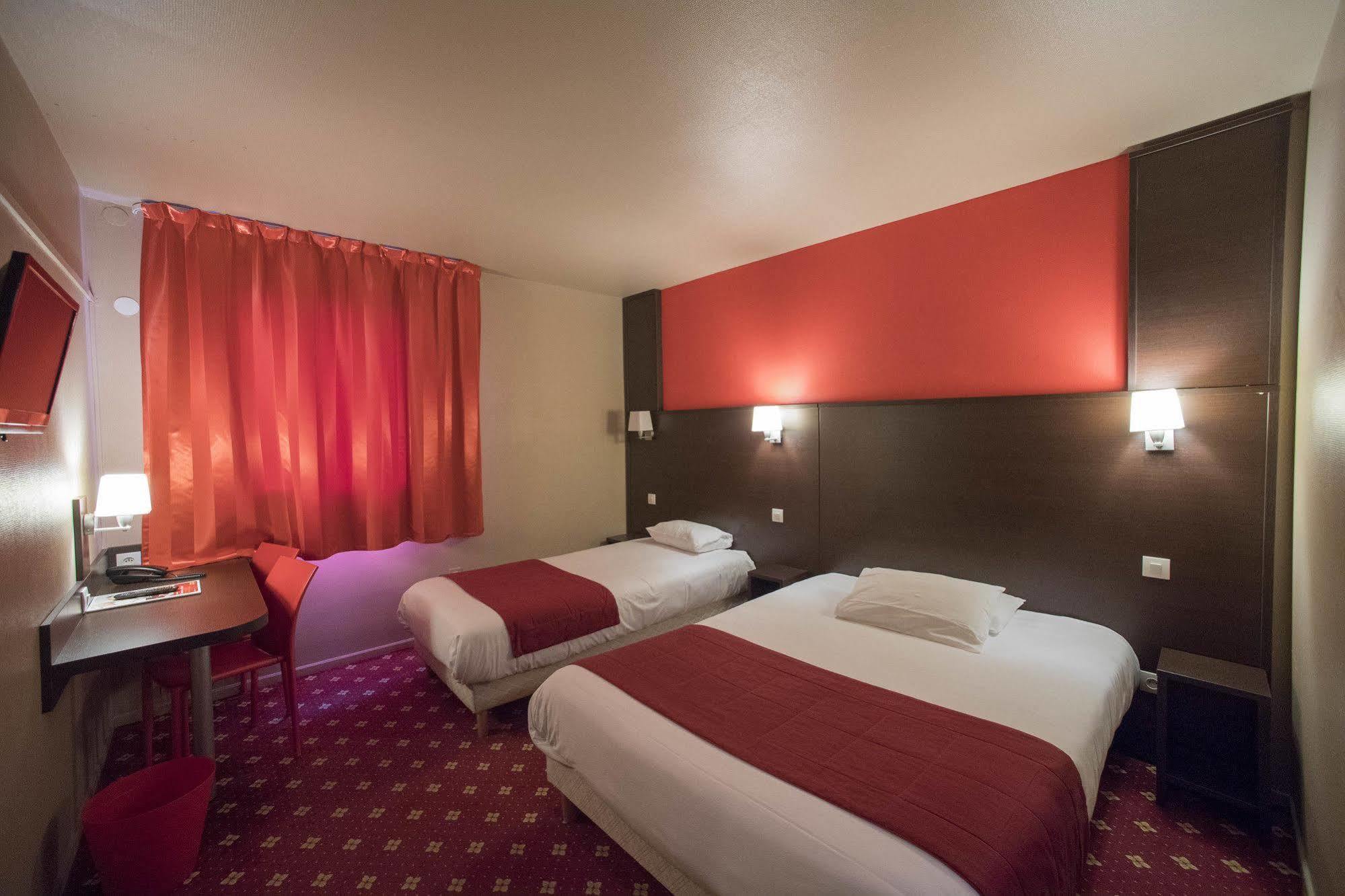 Hotel Restaurant Kyriad Direct Dijon Nord - Zenith - Toison D'Or Kültér fotó