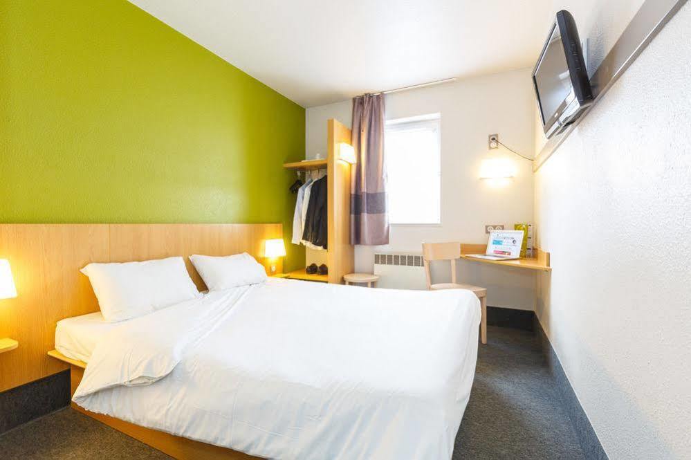 Hotel Restaurant Kyriad Direct Dijon Nord - Zenith - Toison D'Or Kültér fotó